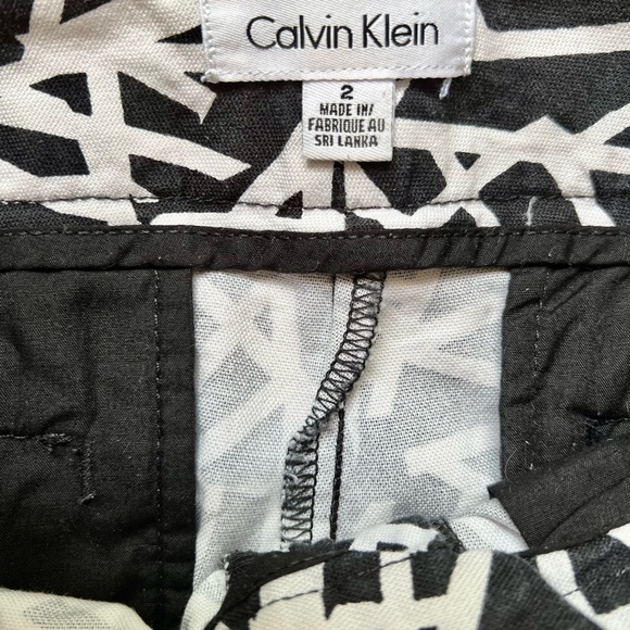Calvin Klein B&W Shorts *Great Condition* - Picture 3 of 3